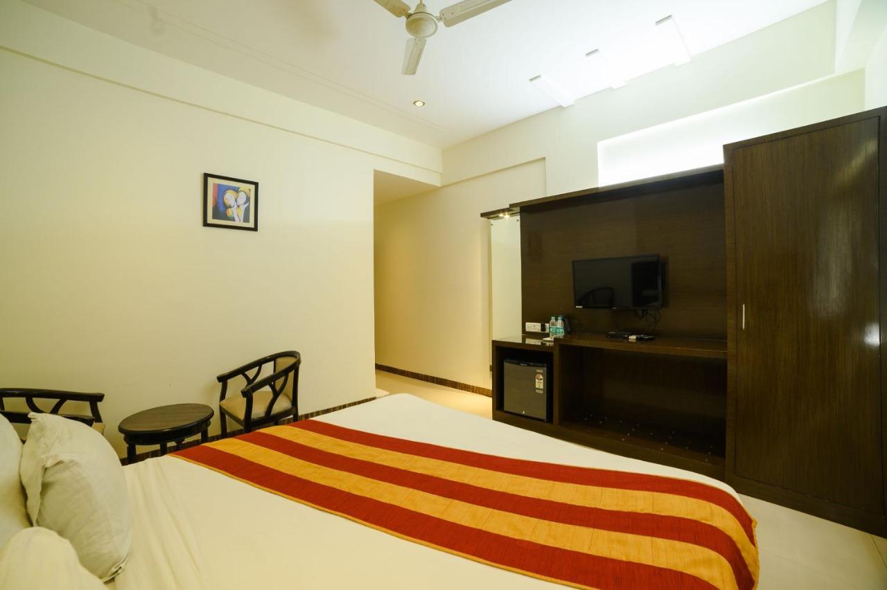 Hotel Karan Vilas Агра Екстер'єр фото
