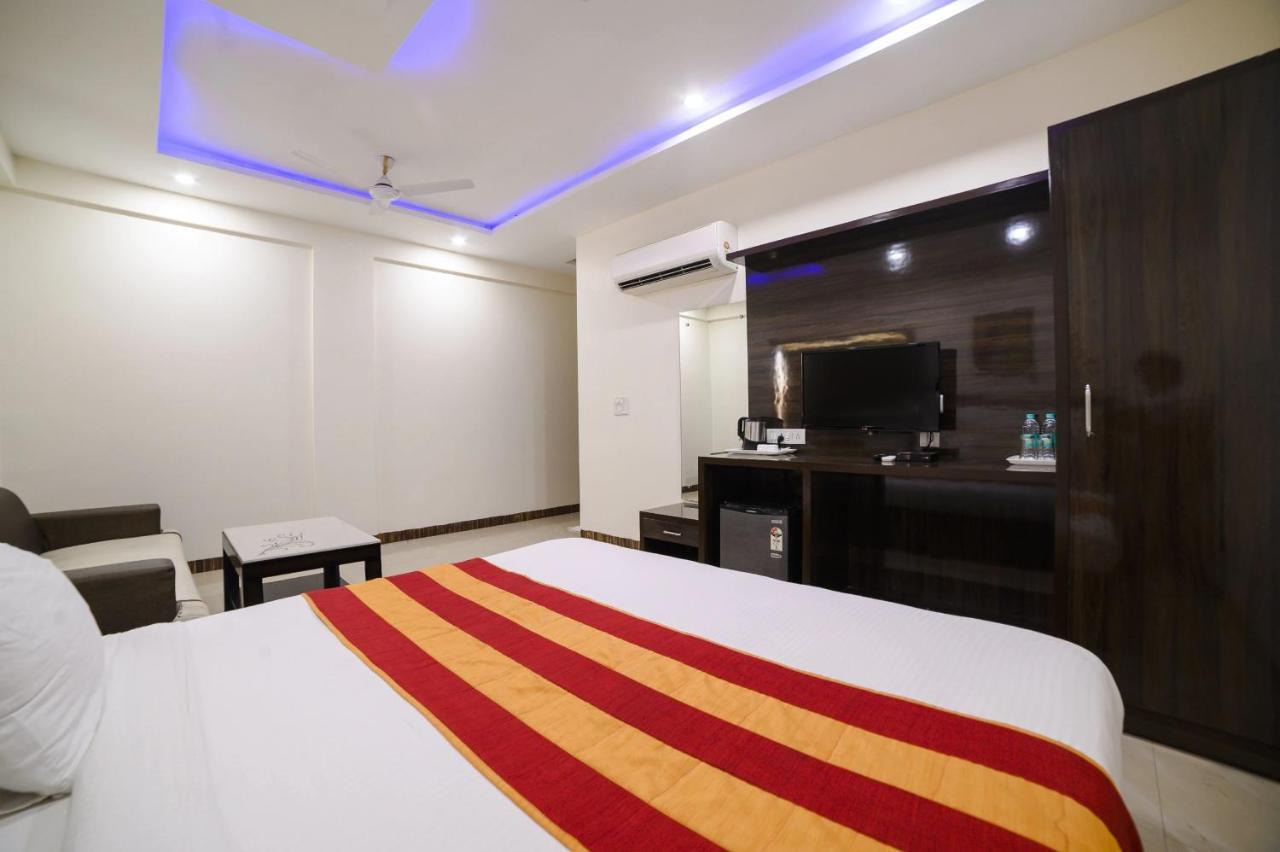 Hotel Karan Vilas Агра Екстер'єр фото