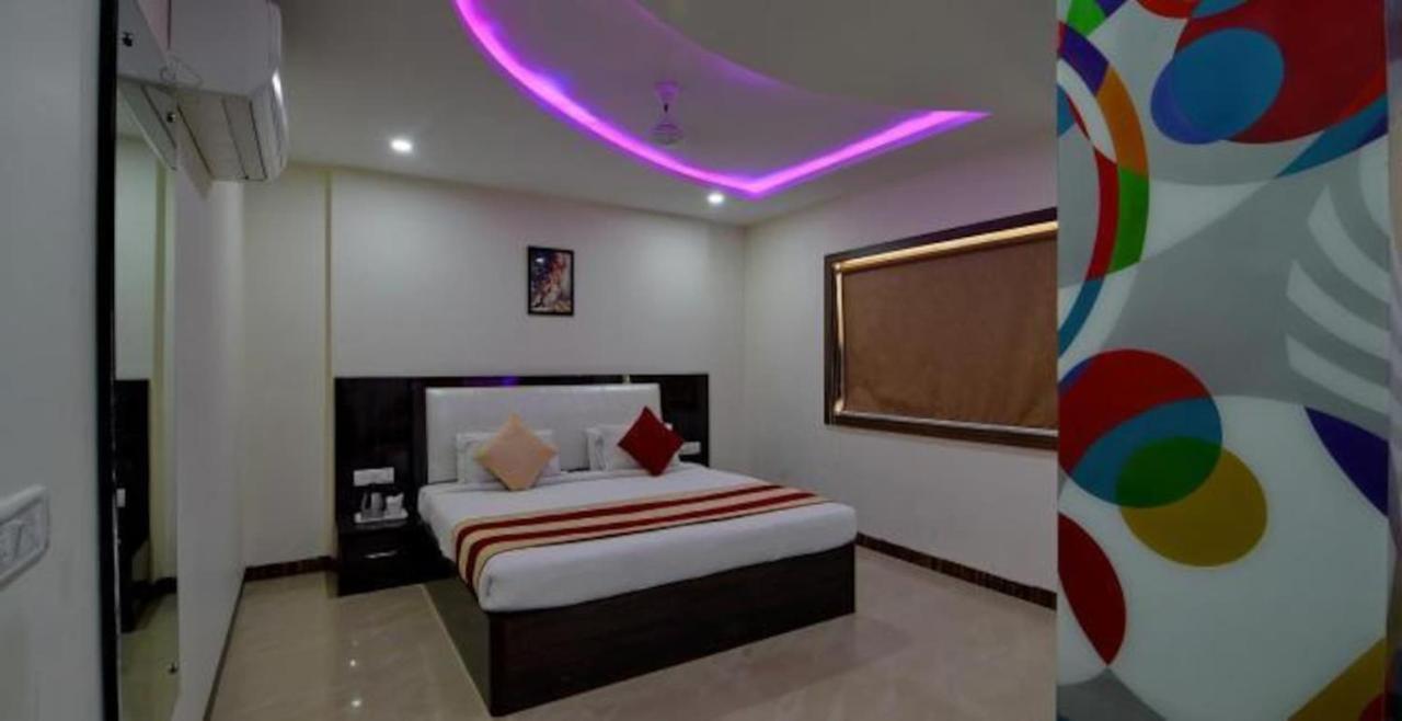 Hotel Karan Vilas Агра Екстер'єр фото