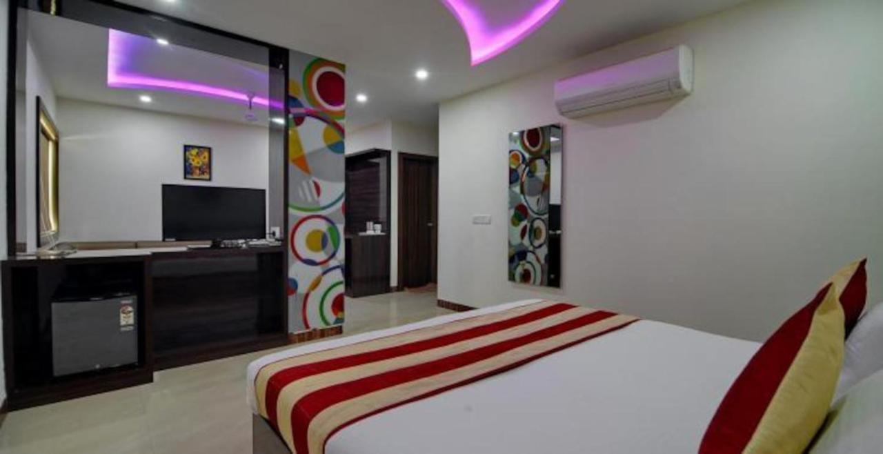 Hotel Karan Vilas Агра Екстер'єр фото